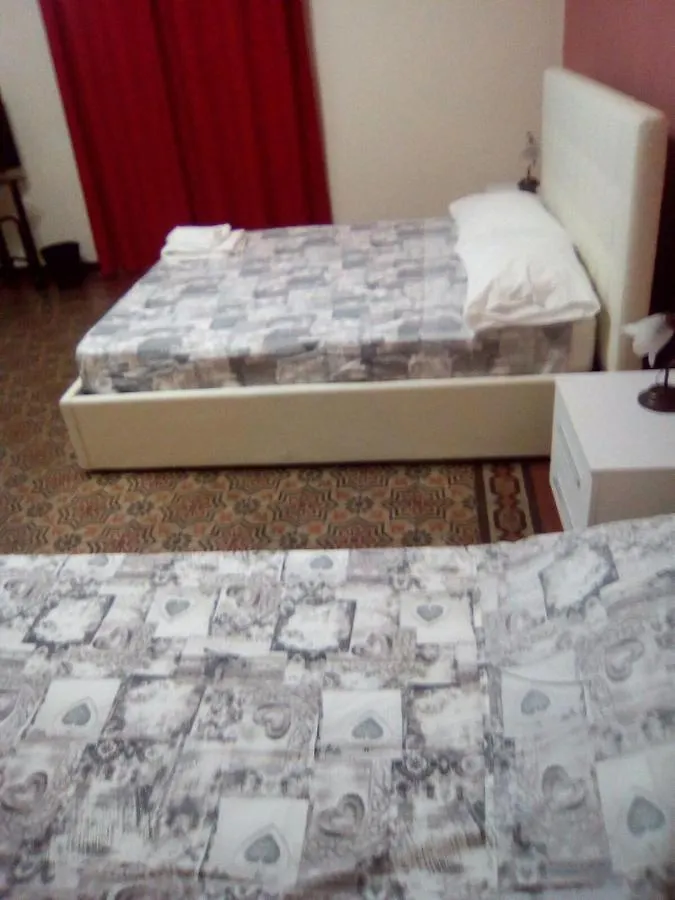 Casa Giuseppe Bed & Breakfast Catania 0*,